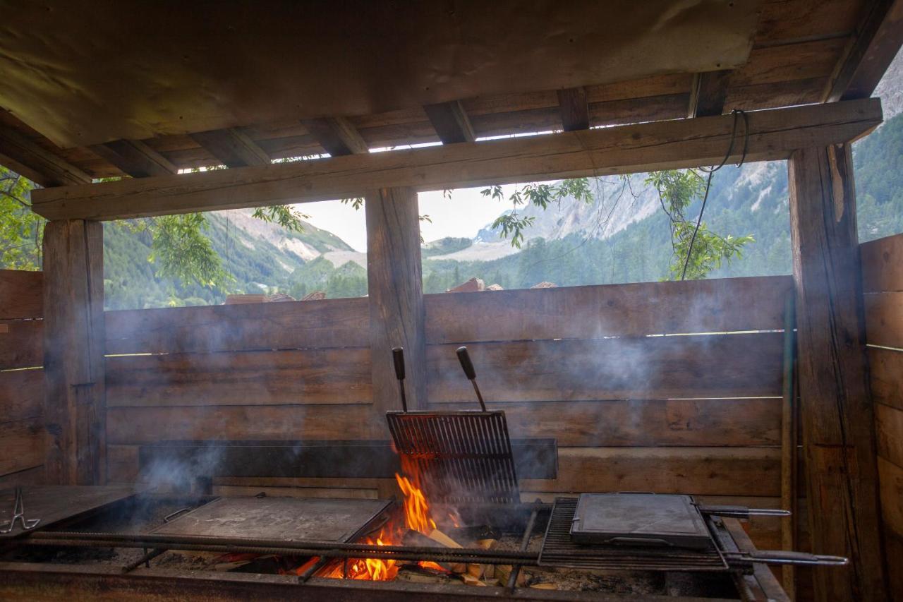 Hobo Camping Courmayeur Exterior foto