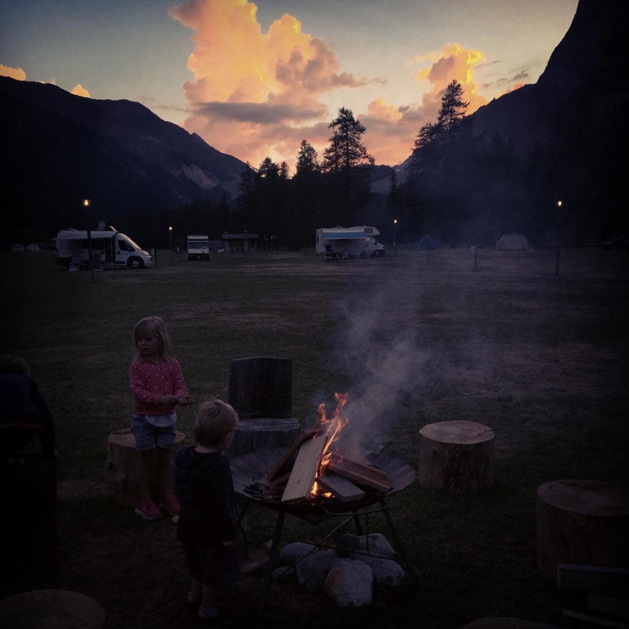 Hobo Camping Courmayeur Exterior foto